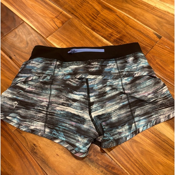 Grey tye dye Ivivva shorts - Picture 2 of 4